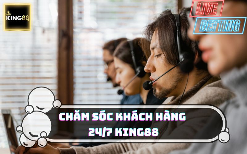 Đội ngũ nhân viên chăm sóc khách hàng phục vụ 24/7